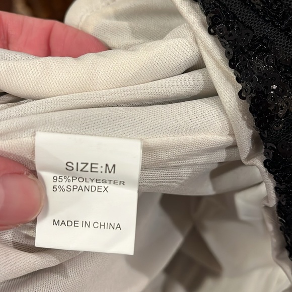 Black sequin flare leg pants sz medium - Picture 6 of 6